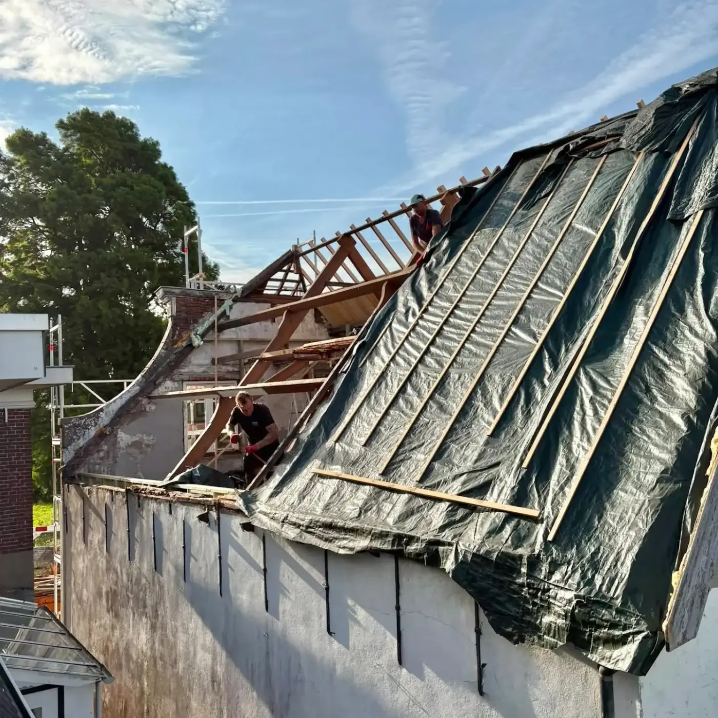 Compleet dak vervangen bij woning uit 1890 in Leimuiden, foto 2